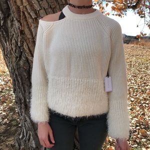 1. State | Dramatic Pause Antique White Sweater XL